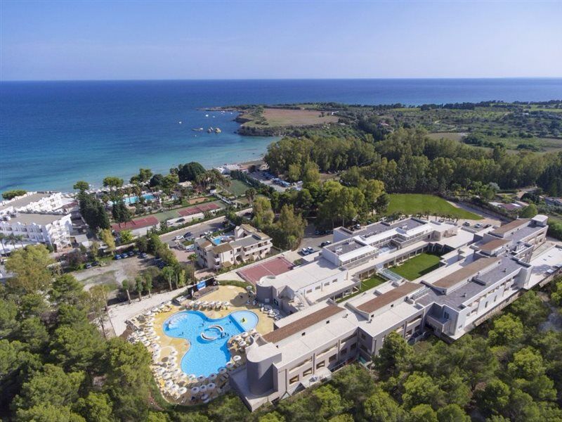 Отель Futura Club Spiagge Bianche Фонтане-Бьянке Экстерьер фото