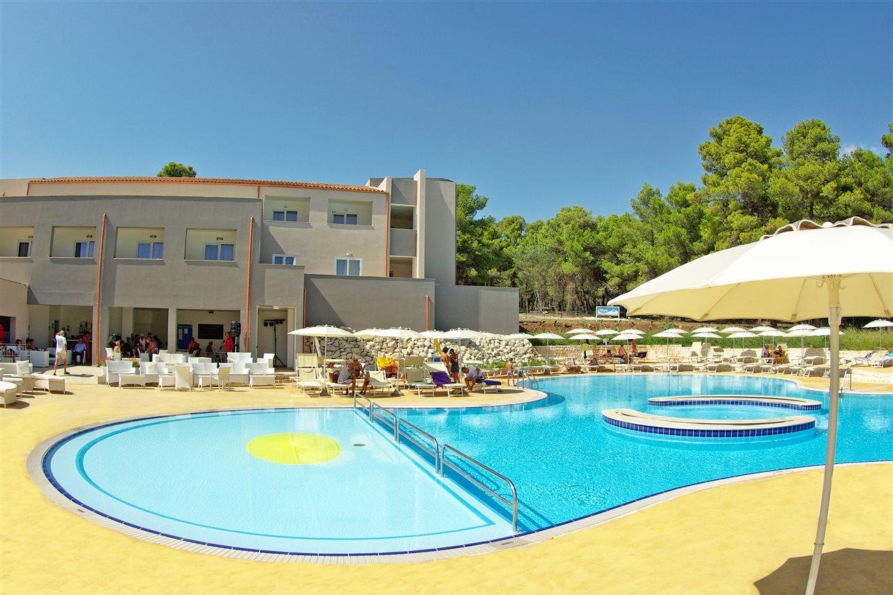 Отель Futura Club Spiagge Bianche Фонтане-Бьянке Экстерьер фото